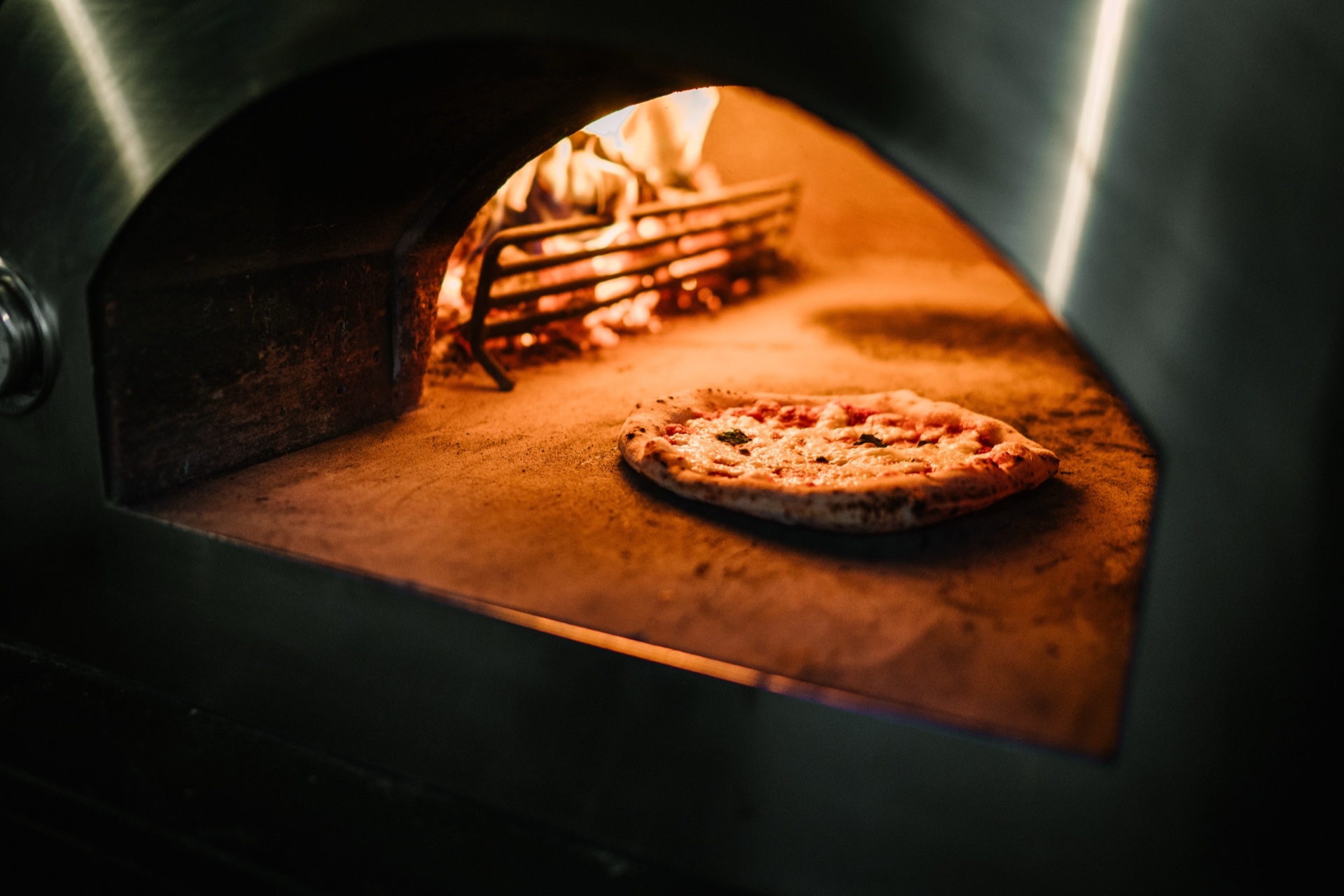 What Happens on the Day? A Step-by-Step Look at Our Wedding Pizza Setup
