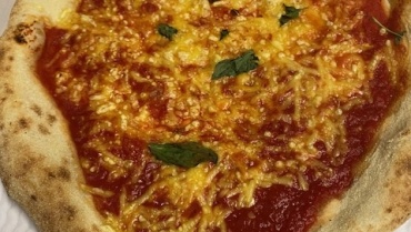 Vegan and Vegetarian Pizzas Your Guests Will Actually Love